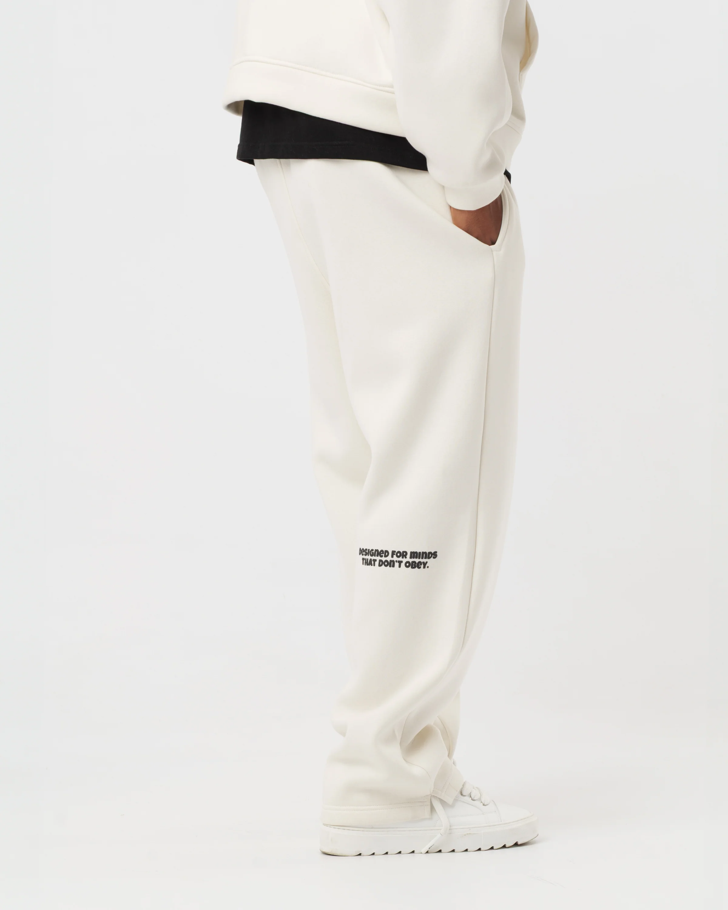 Tracksuit MLN Cream - Image 7